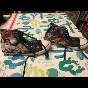 Harley Quinn high top converse